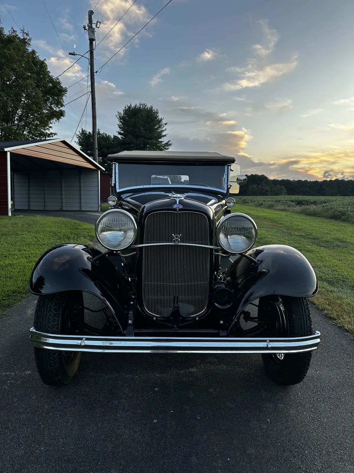 Ford-Roadster-1932-Black-Brown-Leather-3