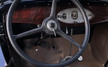 Ford-Roadster-1932-Black-Brown-Leather-7