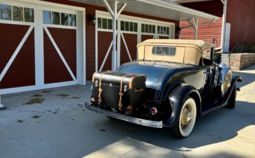Ford-Roadster-1932-Blue-Tan-1