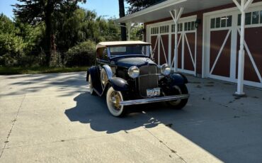 Ford-Roadster-1932-Blue-Tan