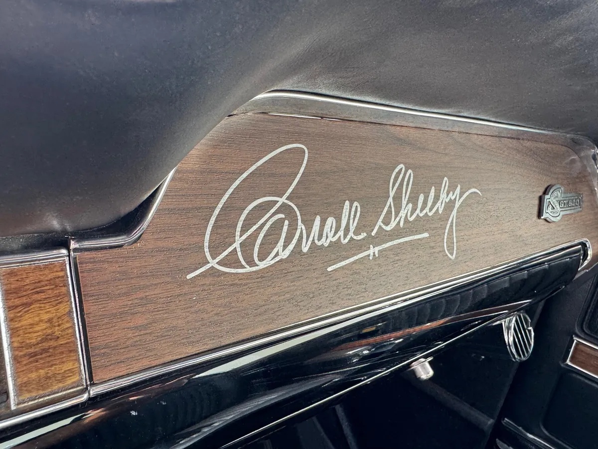 Ford-Shelby-mustang-1968-White-Black-4