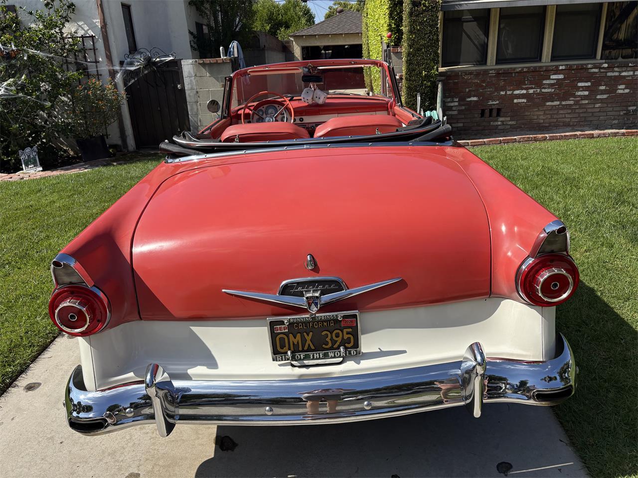 Ford-Sunliner-1956-Redwhite-Redwhite-16