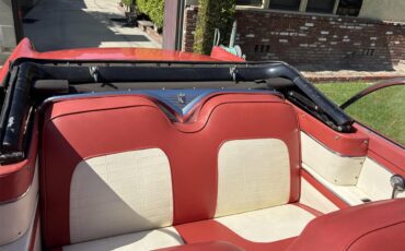 Ford-Sunliner-1956-Redwhite-Redwhite-2