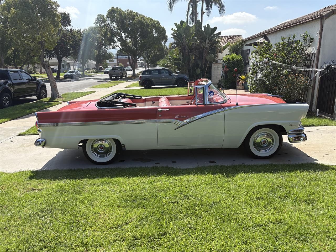 Ford-Sunliner-1956-Redwhite-Redwhite-31