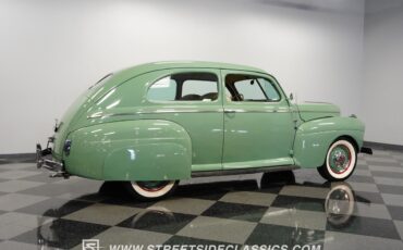 Ford-Super-Deluxe-1941-Coupe-13