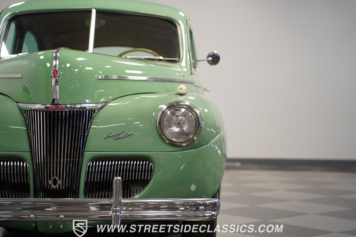 Ford-Super-Deluxe-1941-Coupe-20