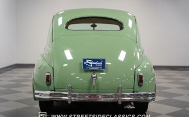 Ford-Super-Deluxe-1941-Coupe-25