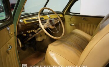 Ford-Super-Deluxe-1941-Coupe-4