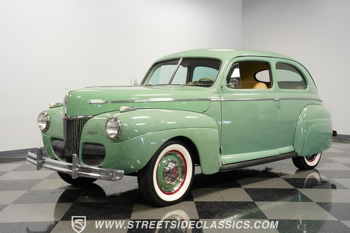 Ford-Super-Deluxe-1941-Coupe-5