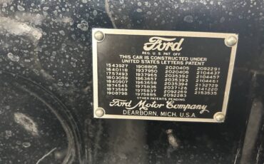 Ford-Super-Deluxe-1946-Coupe-10