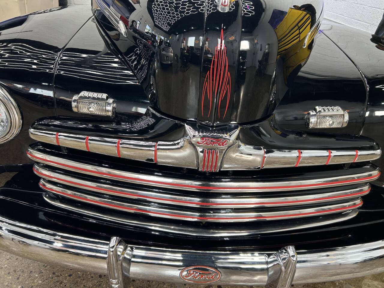 Ford-Super-Deluxe-1946-Coupe-12