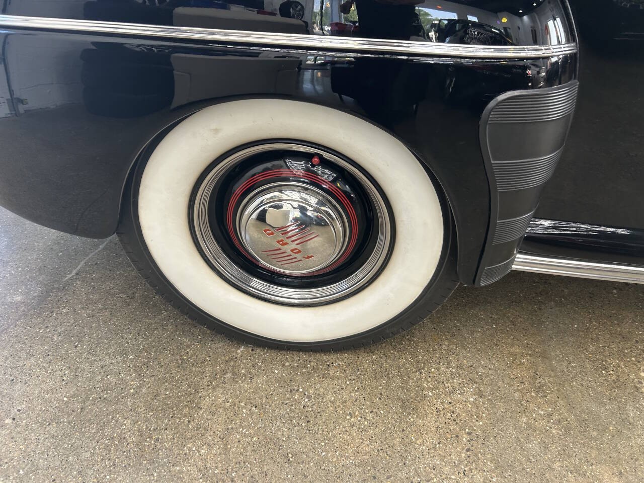 Ford-Super-Deluxe-1946-Coupe-5