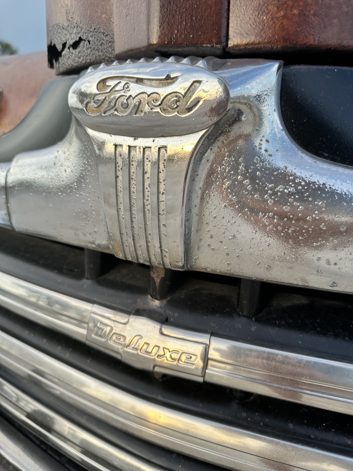 Ford-Super-Deluxe-1946-Sedan-5