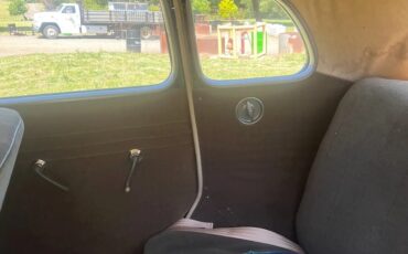 Ford-Super-deluxe-1935-Green-Brown-1