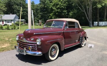 Ford-Super-deluxe-1946-Maroon-Tan-4