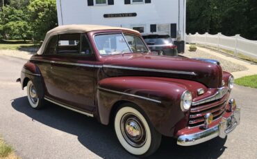 Ford-Super-deluxe-1946-Maroon-Tan-8