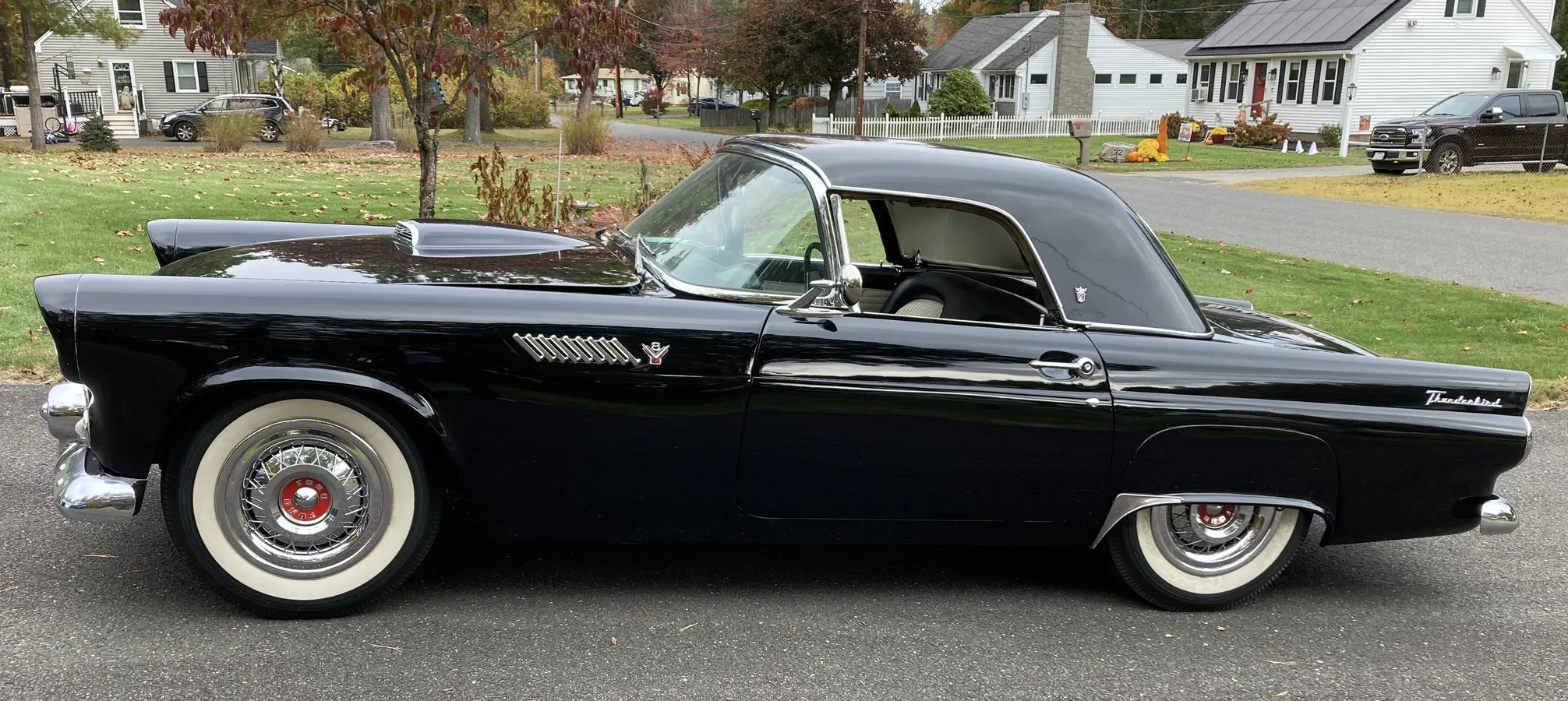 Ford-Thunderbird-1955-2