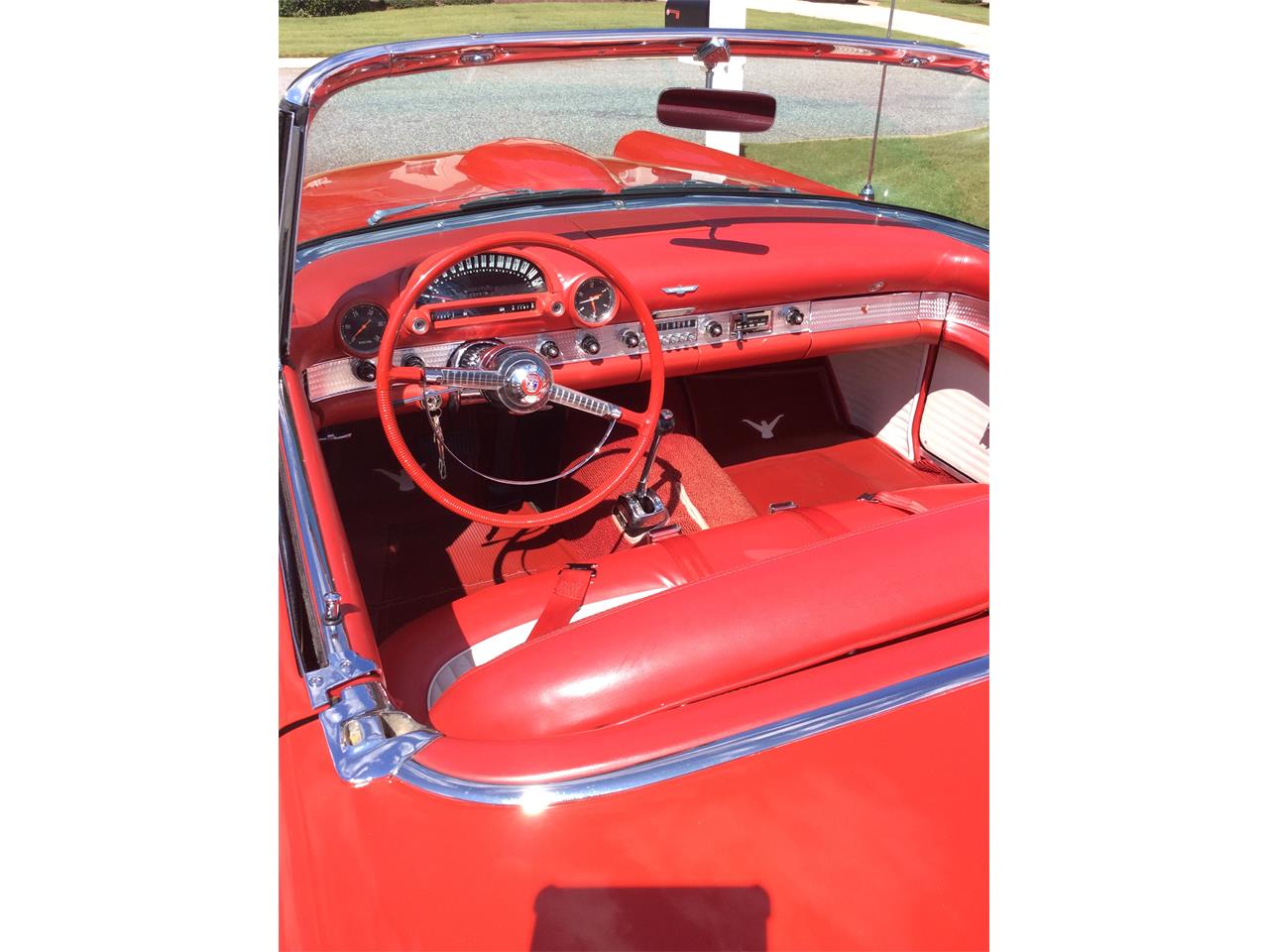 Ford-Thunderbird-1955-Torch-Red-Red-amp-White-5