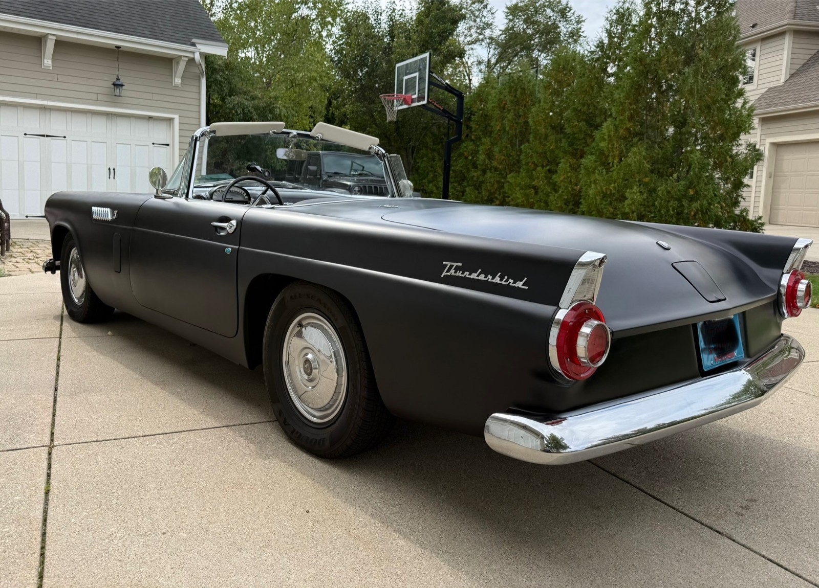 Ford-Thunderbird-1956-Convertible-1