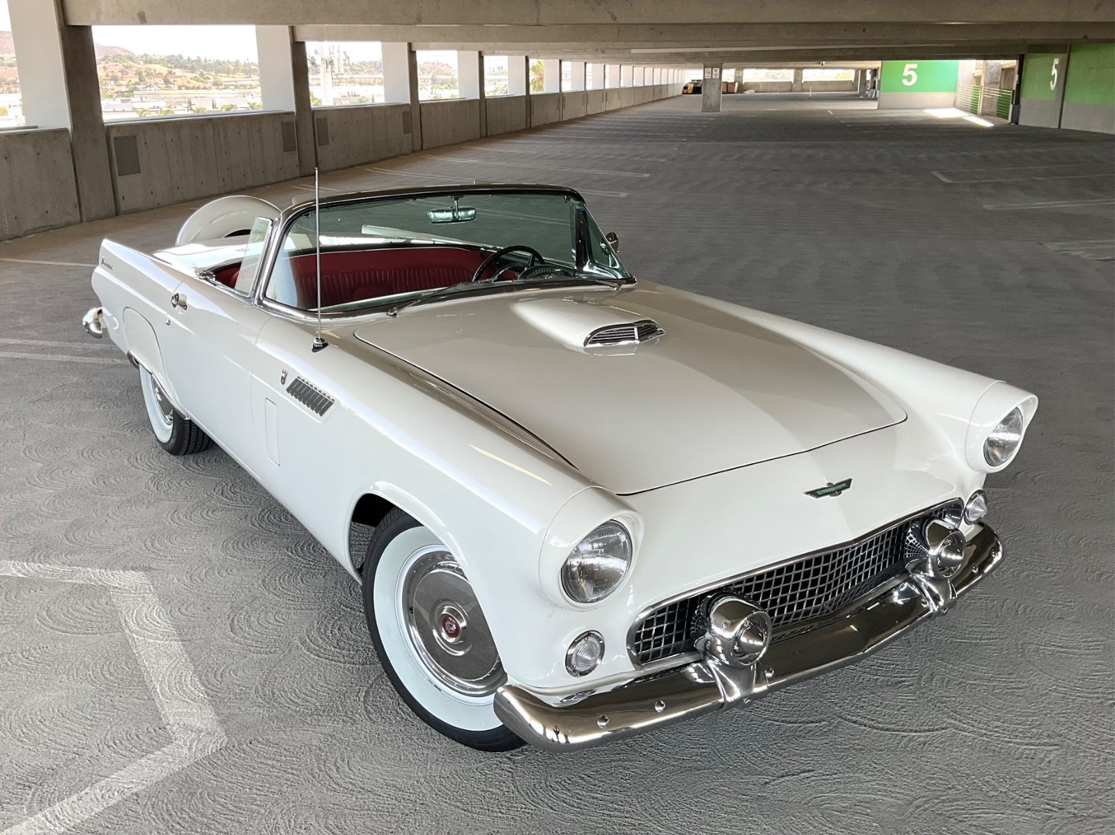 Ford-Thunderbird-1956-Convertible-1