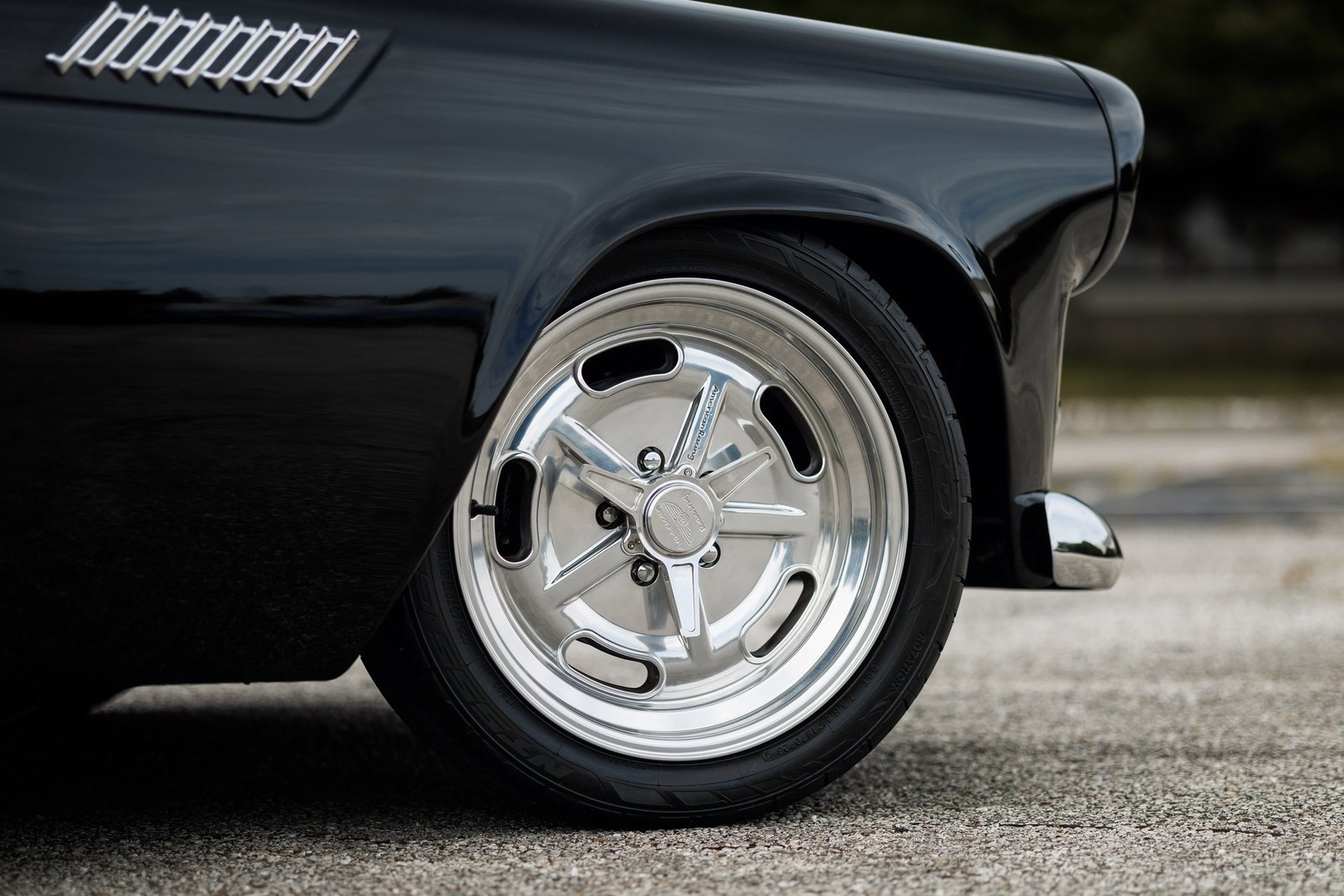 Ford-Thunderbird-1956-Convertible-14