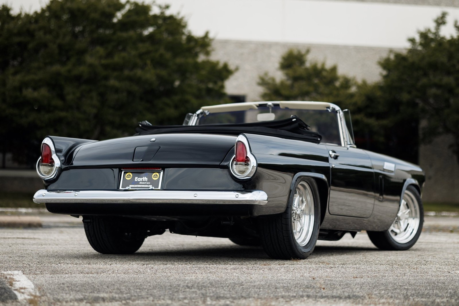 Ford-Thunderbird-1956-Convertible-15