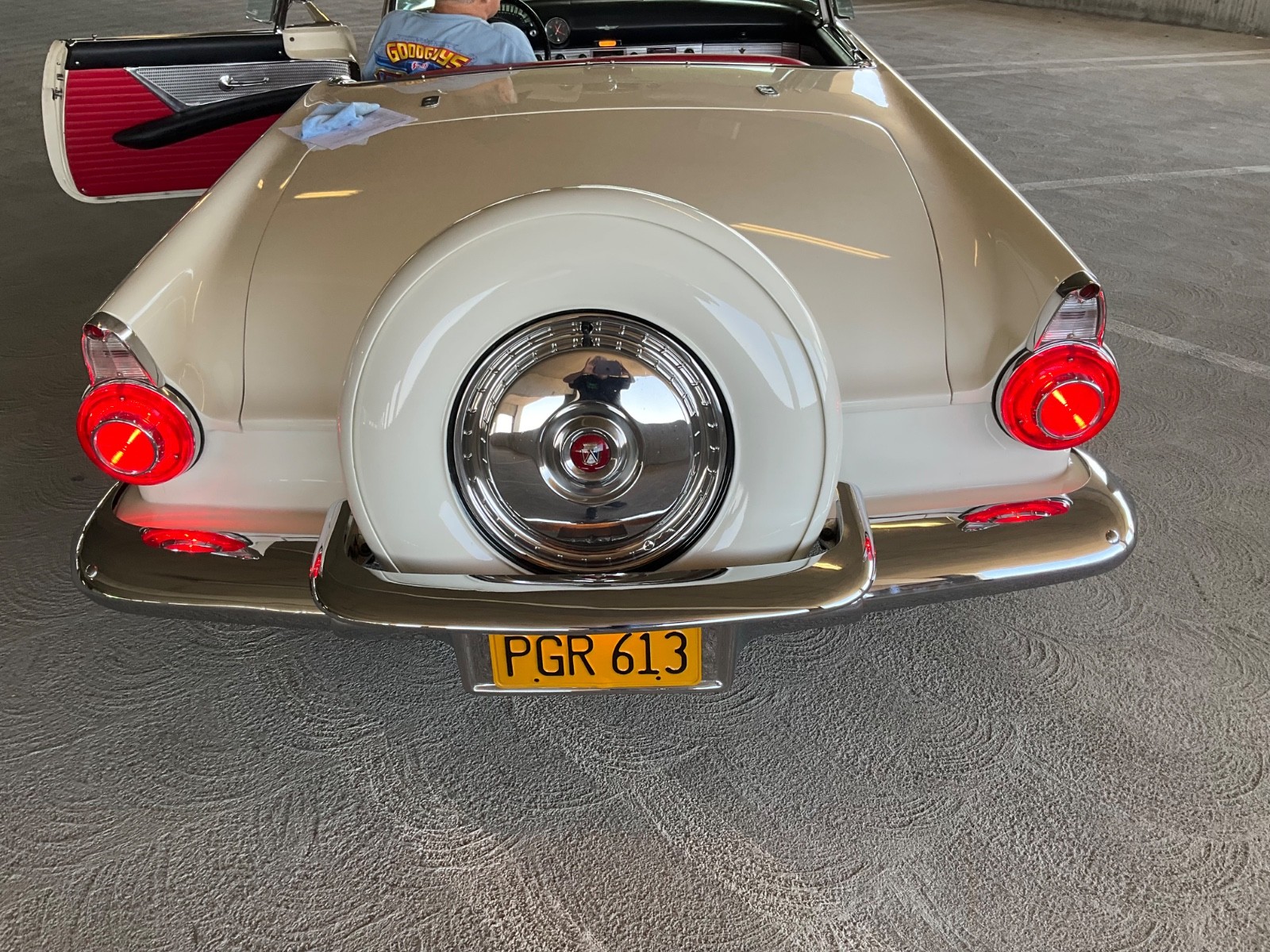 Ford-Thunderbird-1956-Convertible-22