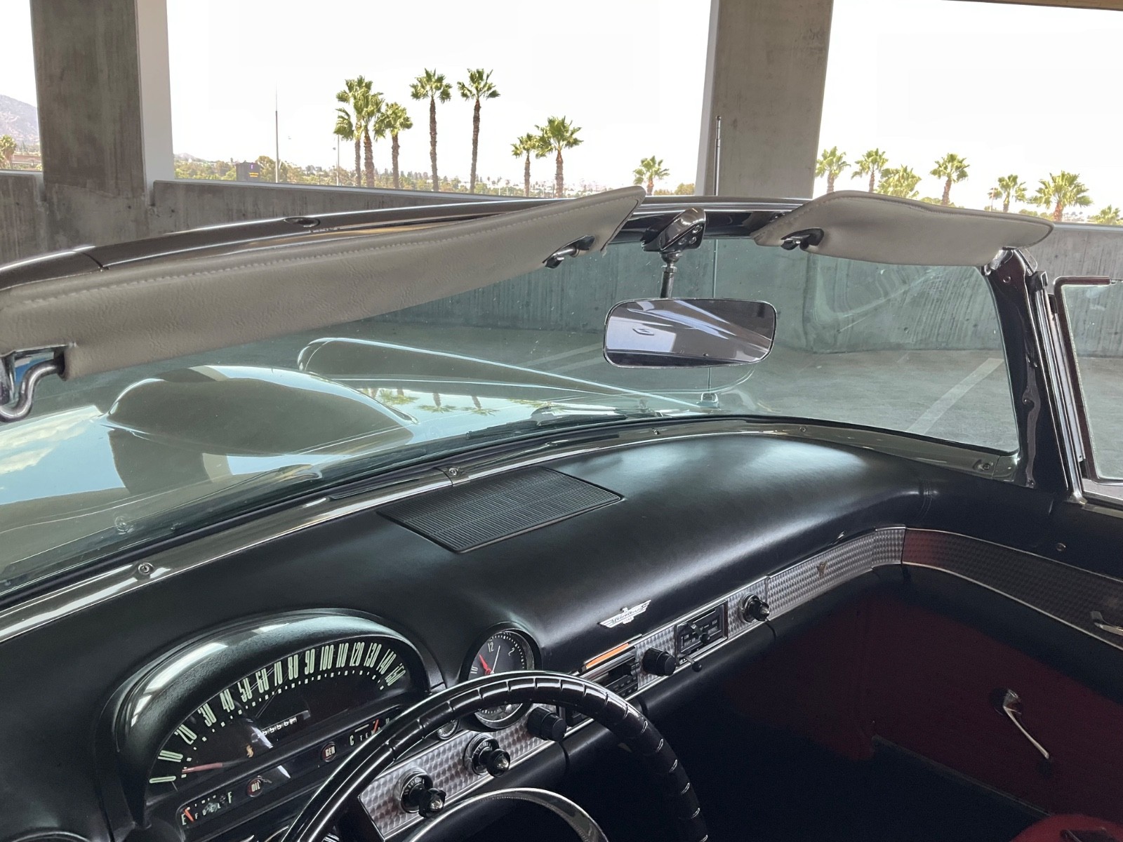 Ford-Thunderbird-1956-Convertible-23