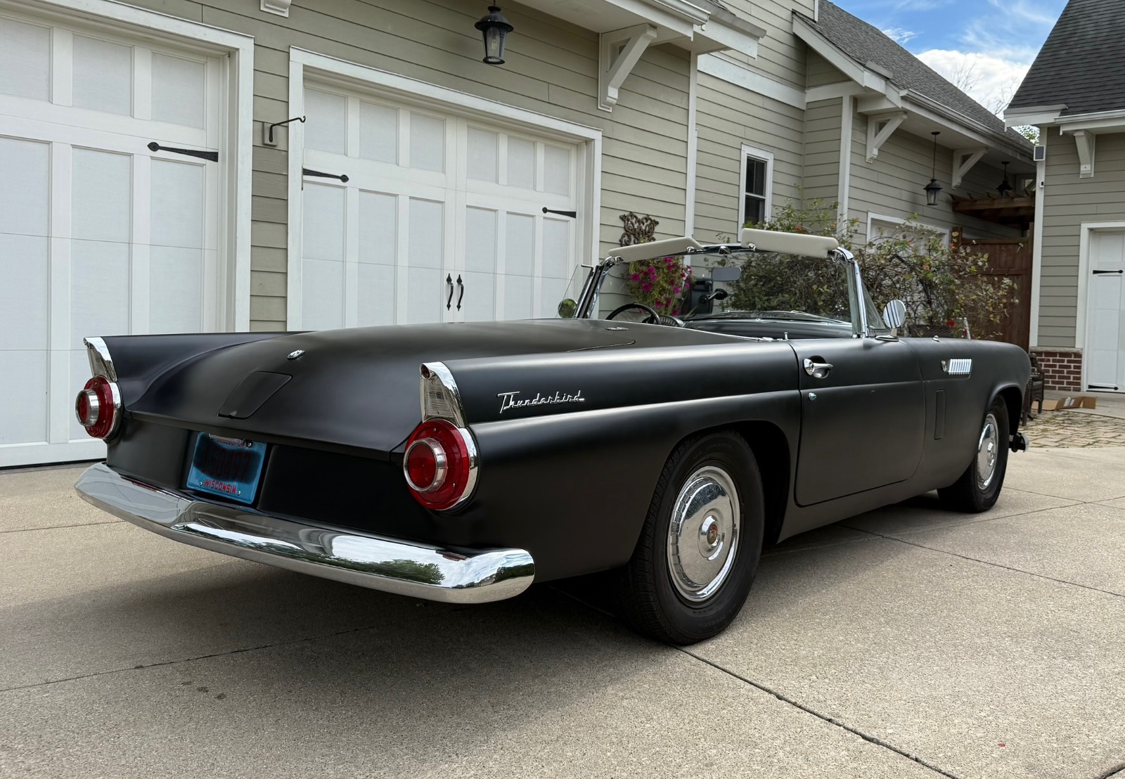 Ford-Thunderbird-1956-Convertible-3