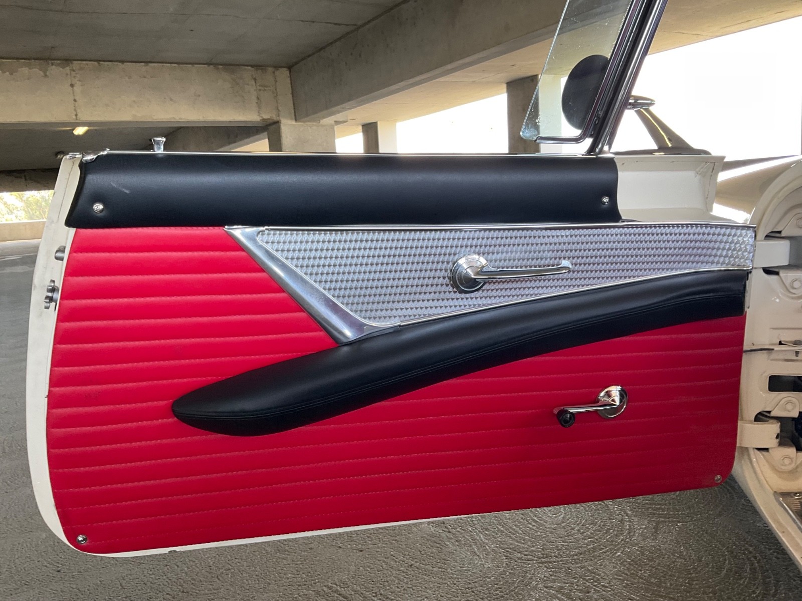 Ford-Thunderbird-1956-Convertible-39