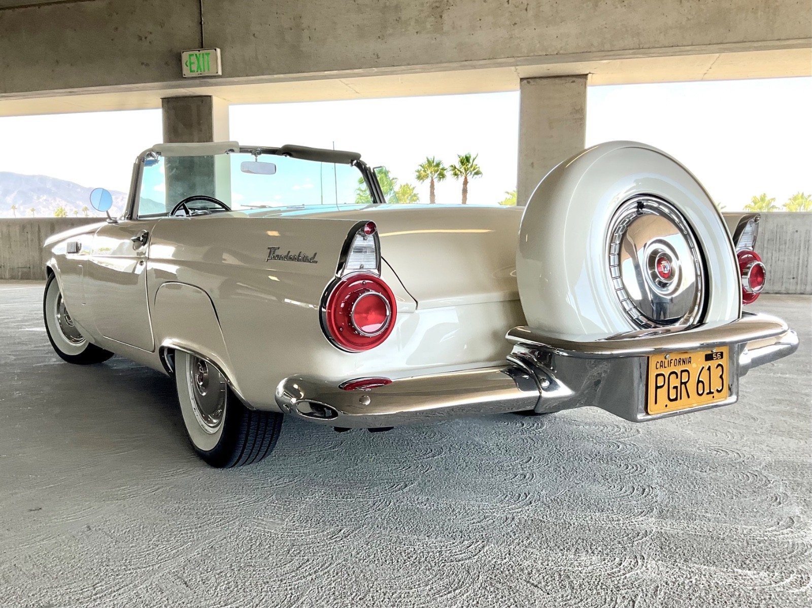 Ford-Thunderbird-1956-Convertible-6