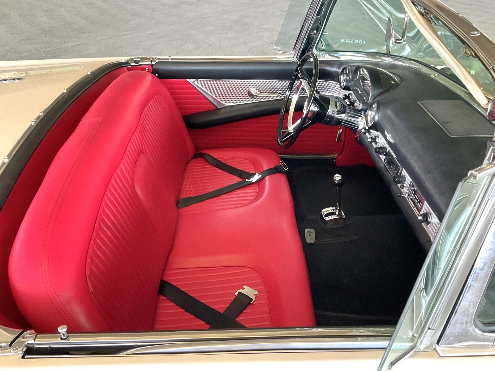 Ford-Thunderbird-1956-Convertible-7