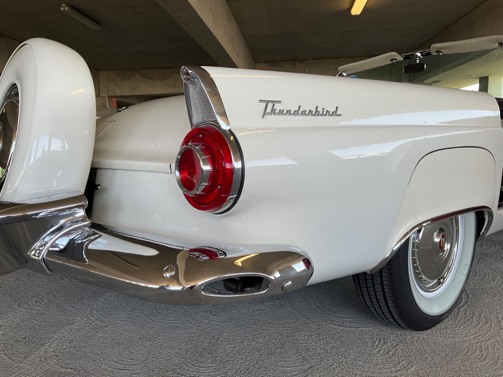 Ford-Thunderbird-1956-Convertible-9