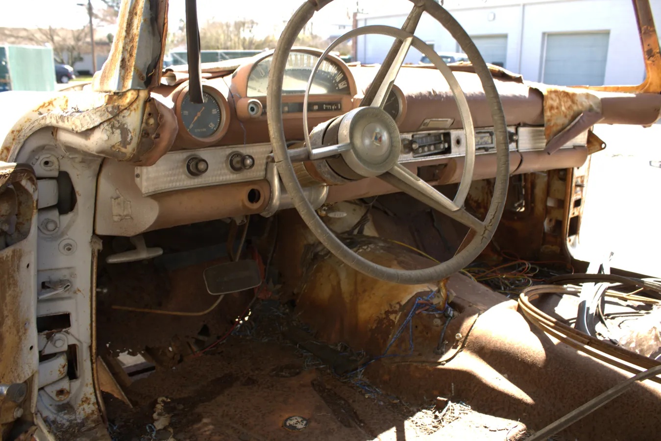 Ford-Thunderbird-1956-N-Red-5