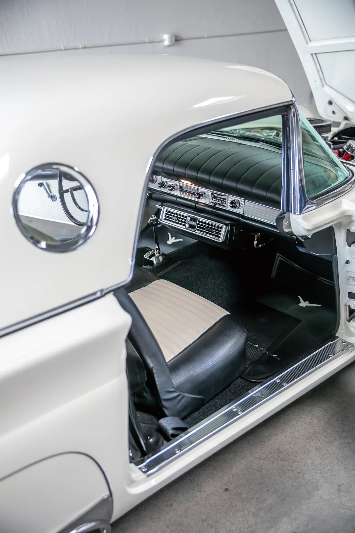 Ford-Thunderbird-1957-10