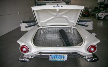 Ford-Thunderbird-1957-8