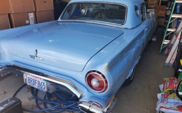 Ford-Thunderbird-1957-Blue-Starmist-Blue-10
