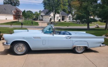 Ford-Thunderbird-1957-Blue-Starmist-Blue