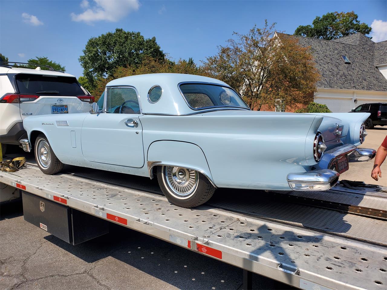 Ford-Thunderbird-1957-Blue-Starmist-Blue-5