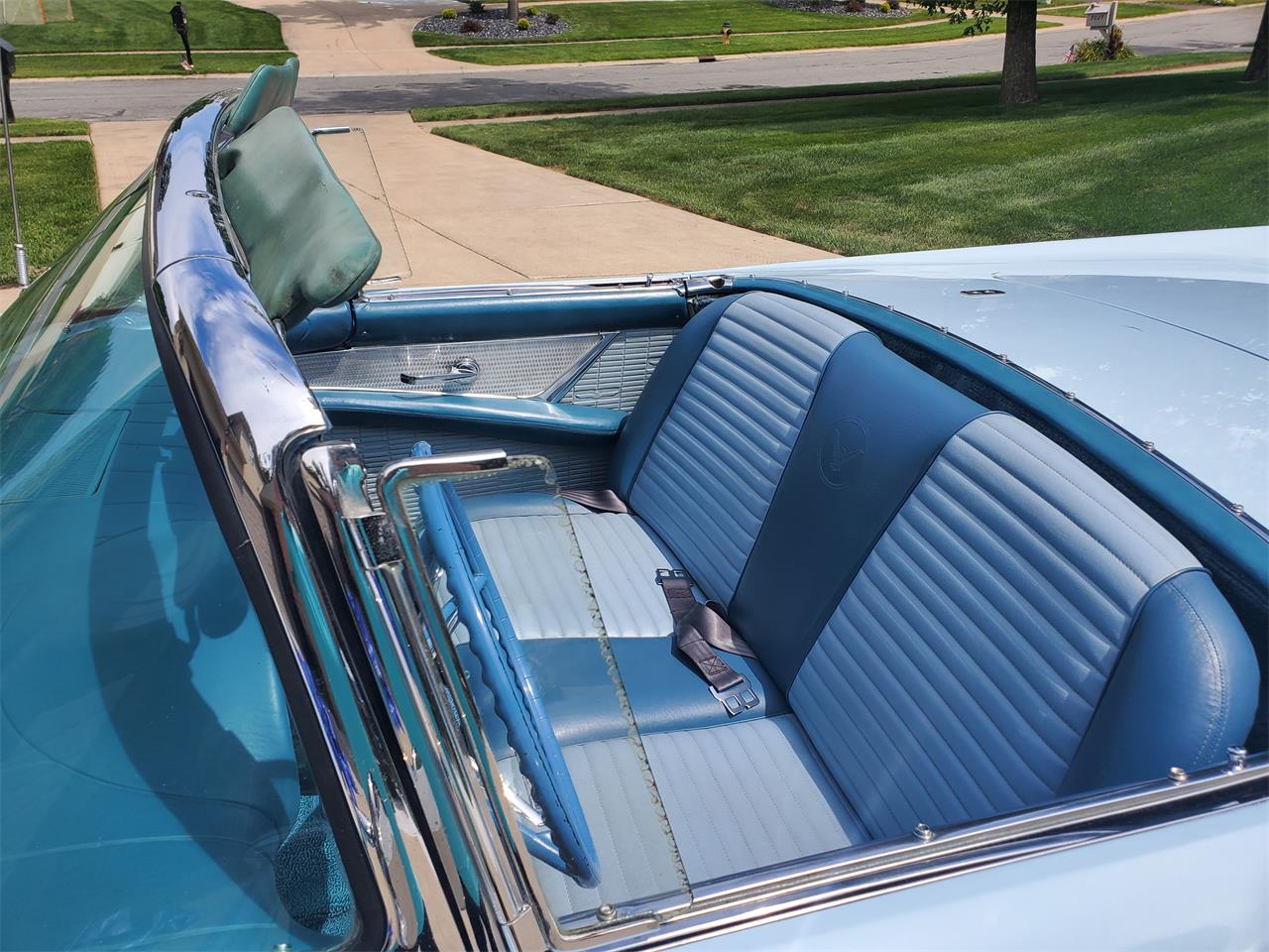 Ford-Thunderbird-1957-Blue-Starmist-Blue-7