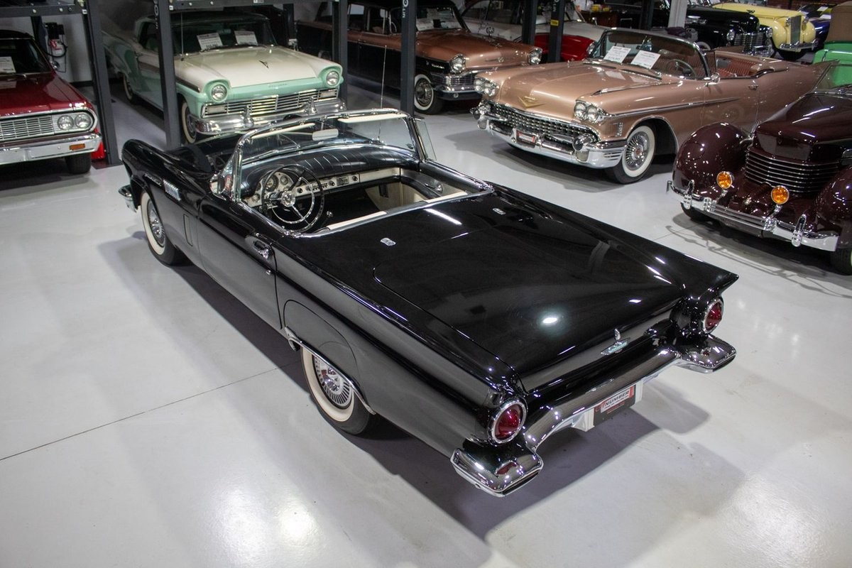 Ford-Thunderbird-1957-Convertible-10