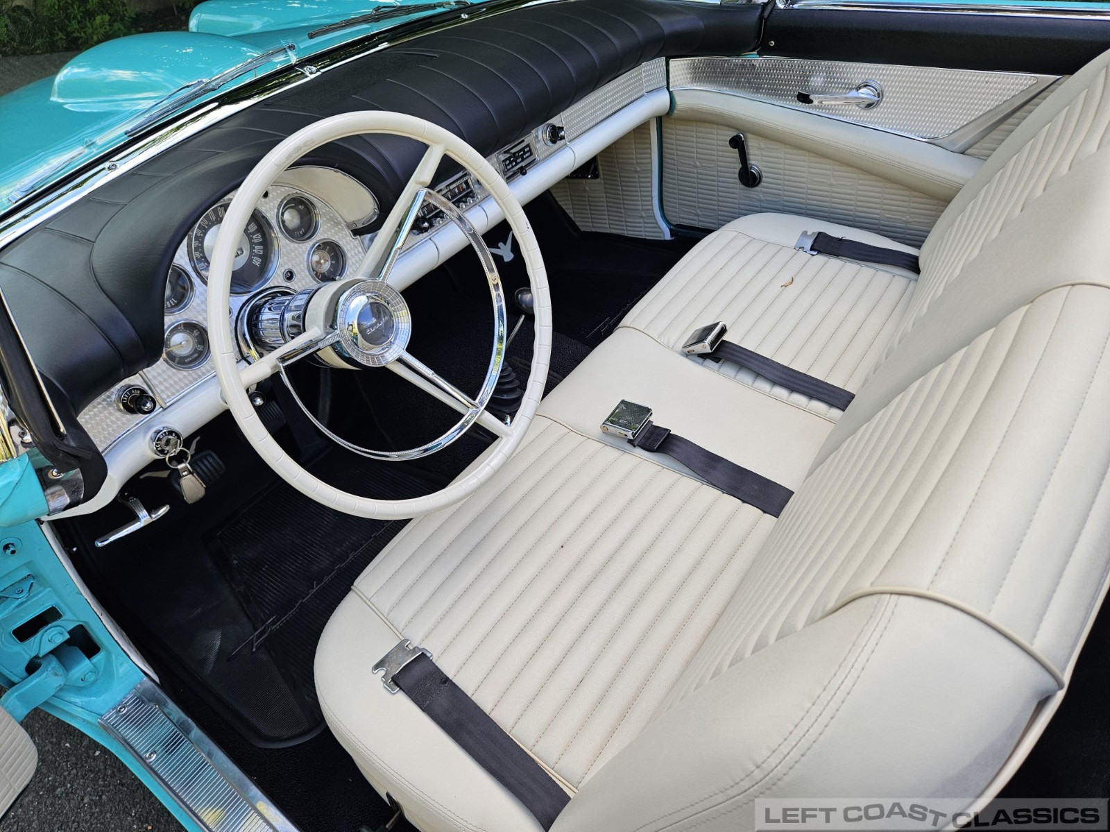 Ford-Thunderbird-1957-Convertible-13