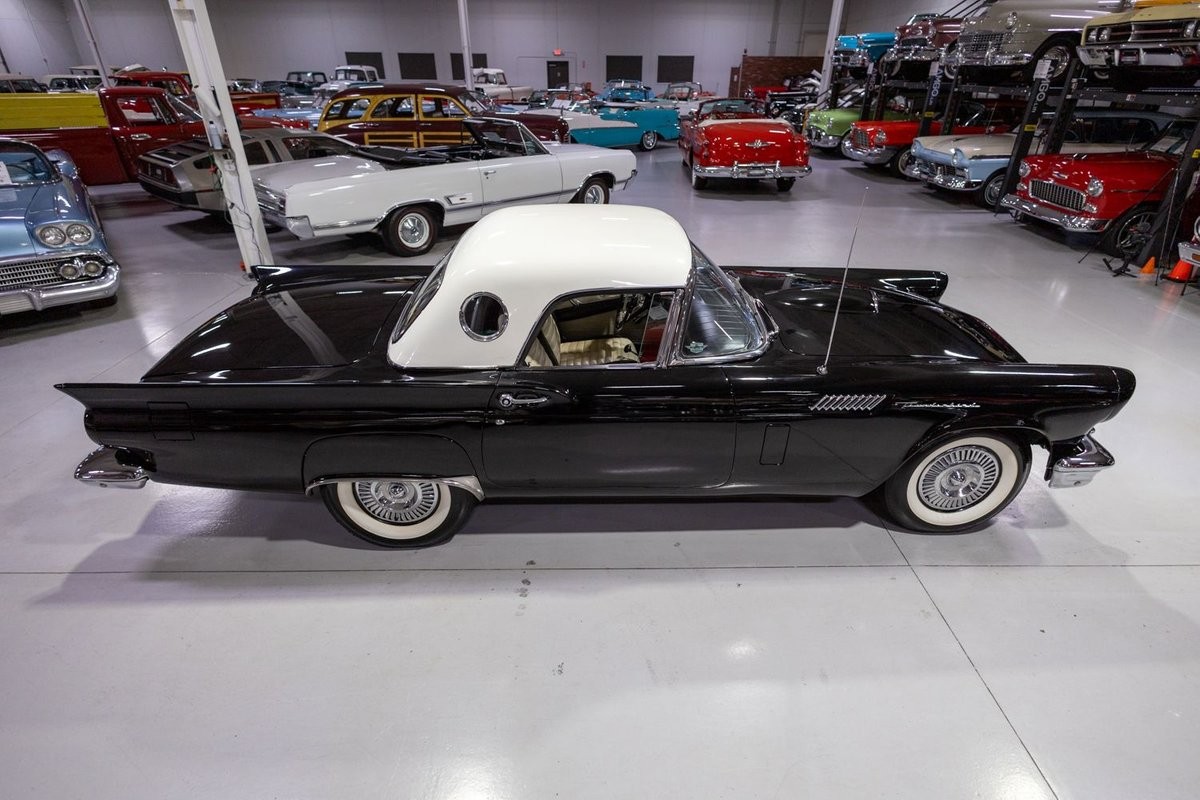 Ford-Thunderbird-1957-Convertible-15