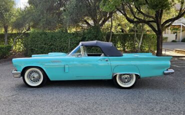 Ford-Thunderbird-1957-Convertible-2