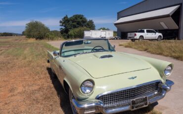 Ford-Thunderbird-1957-Convertible-2