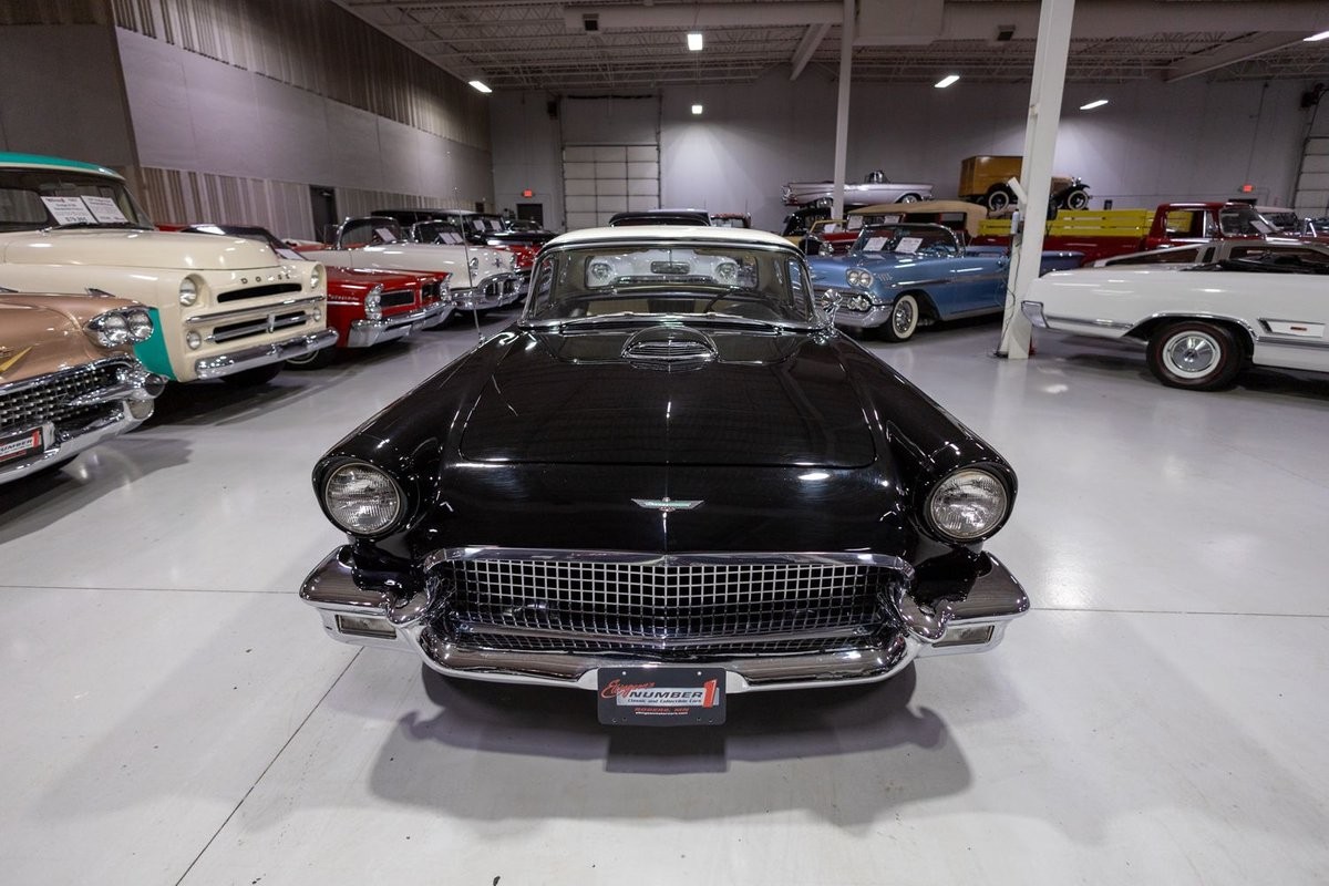 Ford-Thunderbird-1957-Convertible-29