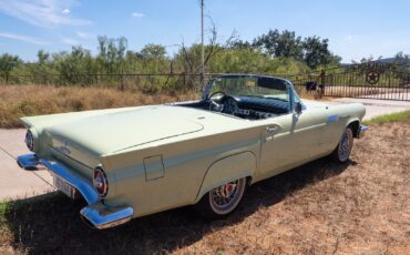Ford-Thunderbird-1957-Convertible-3