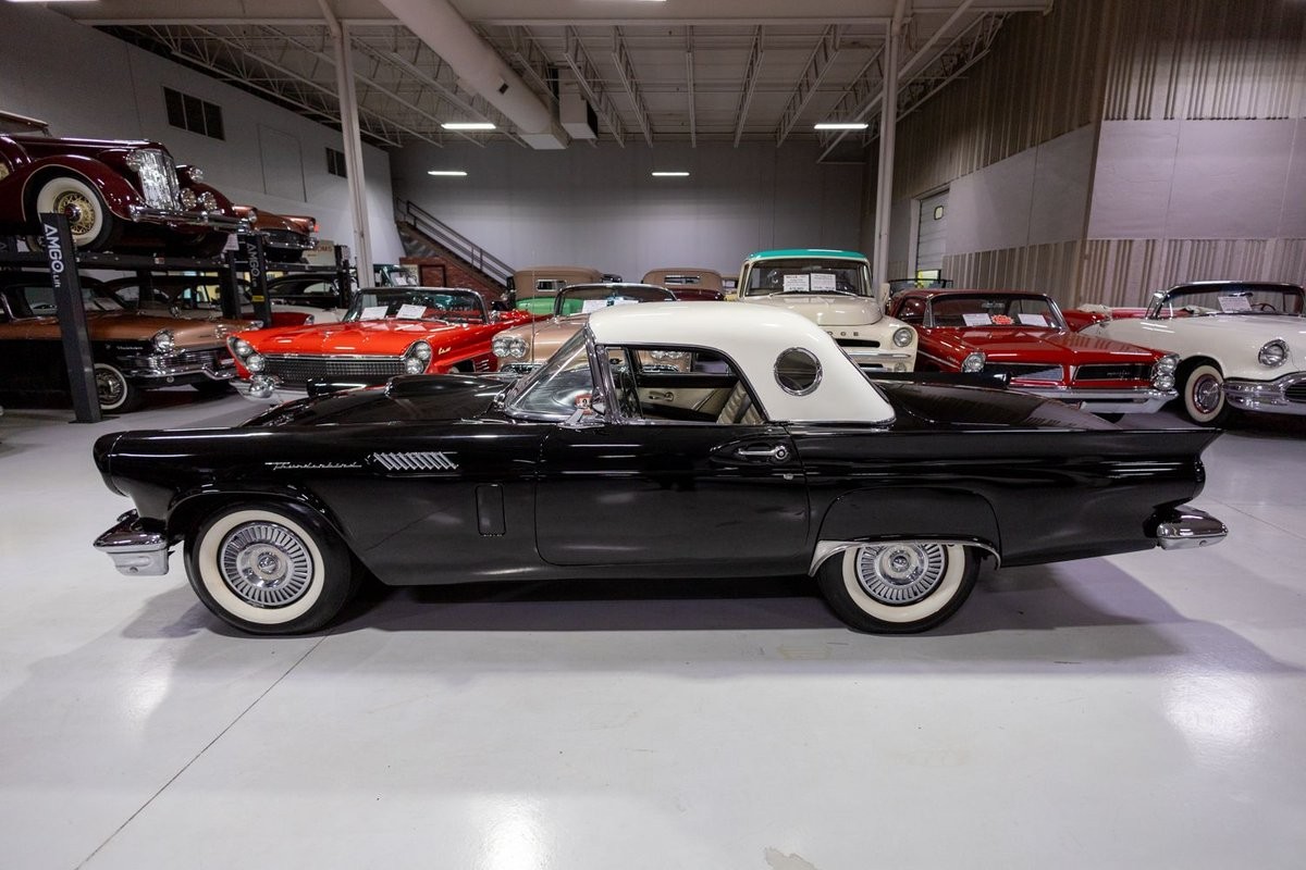 Ford-Thunderbird-1957-Convertible-35