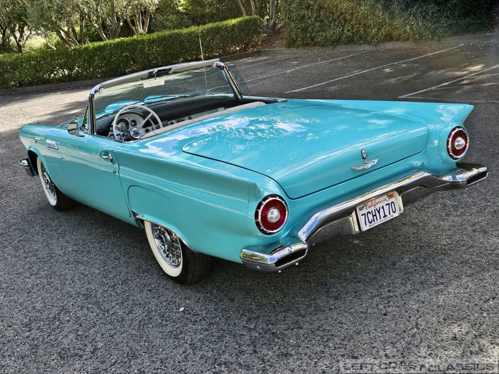 Ford-Thunderbird-1957-Convertible-4