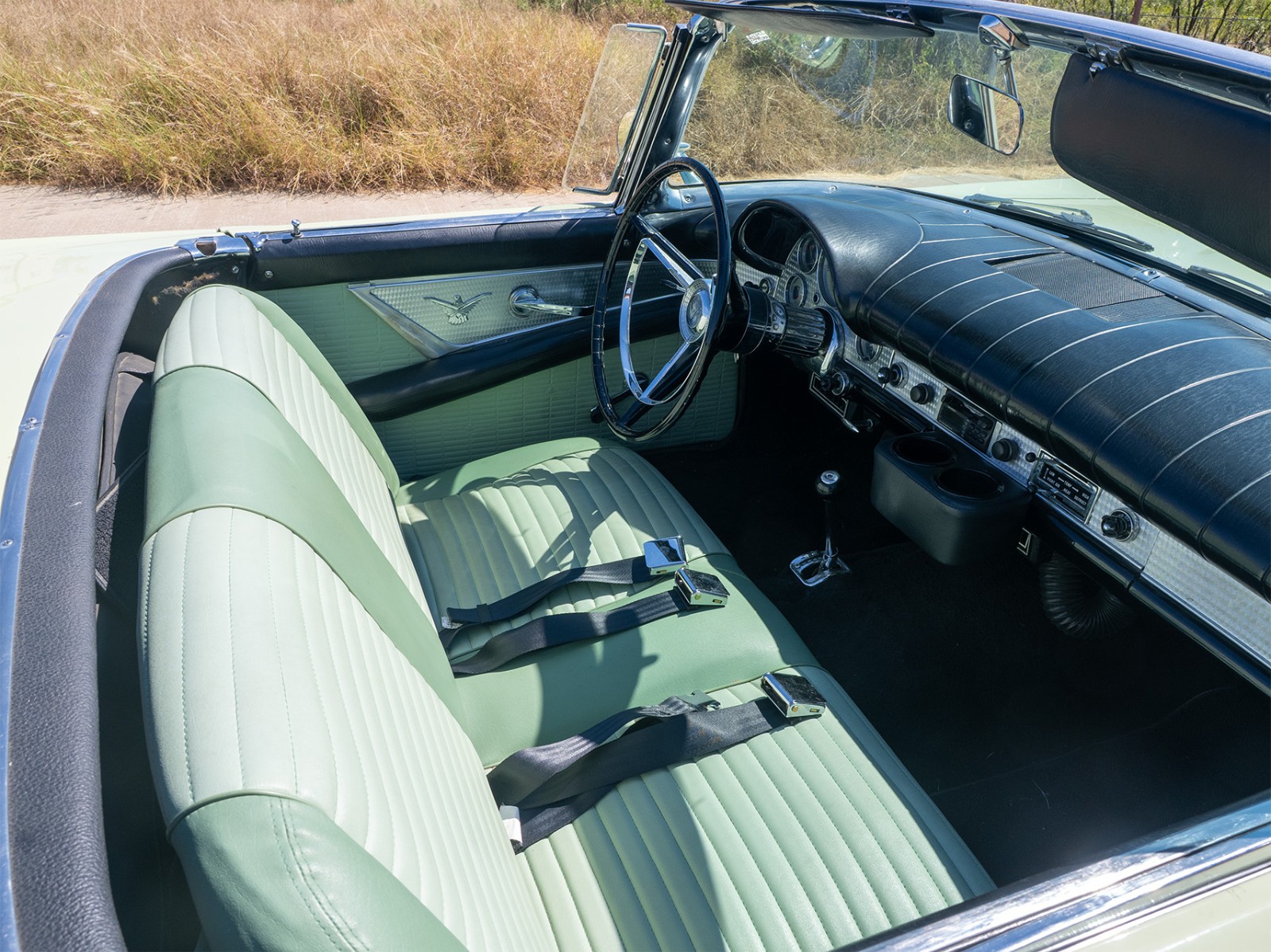 Ford-Thunderbird-1957-Convertible-4